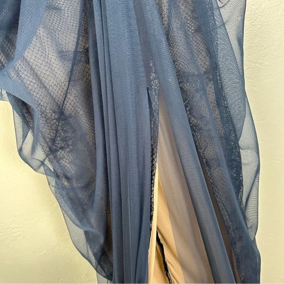 Tadashi Shoji Navy Blue Sleeveless Gown with Sequins Lace and Slit Size 12 - Picture 8 of 14